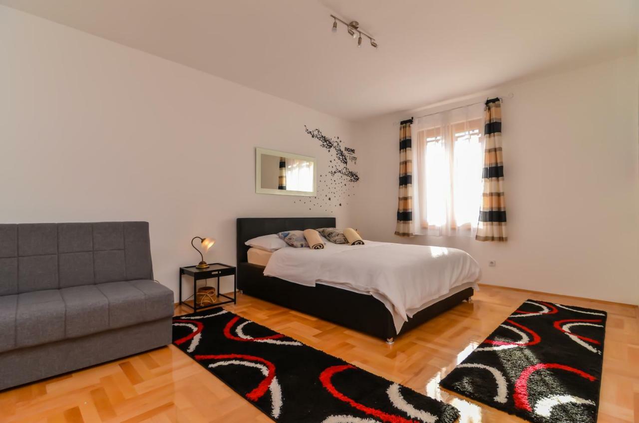 Centroom Zára Kültér fotó